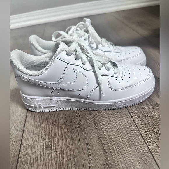 nike air force 1 07 le low